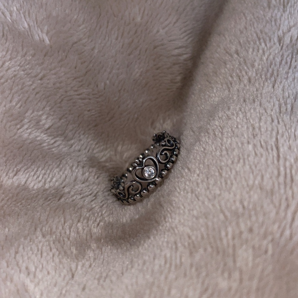 Pandora crown silver ring